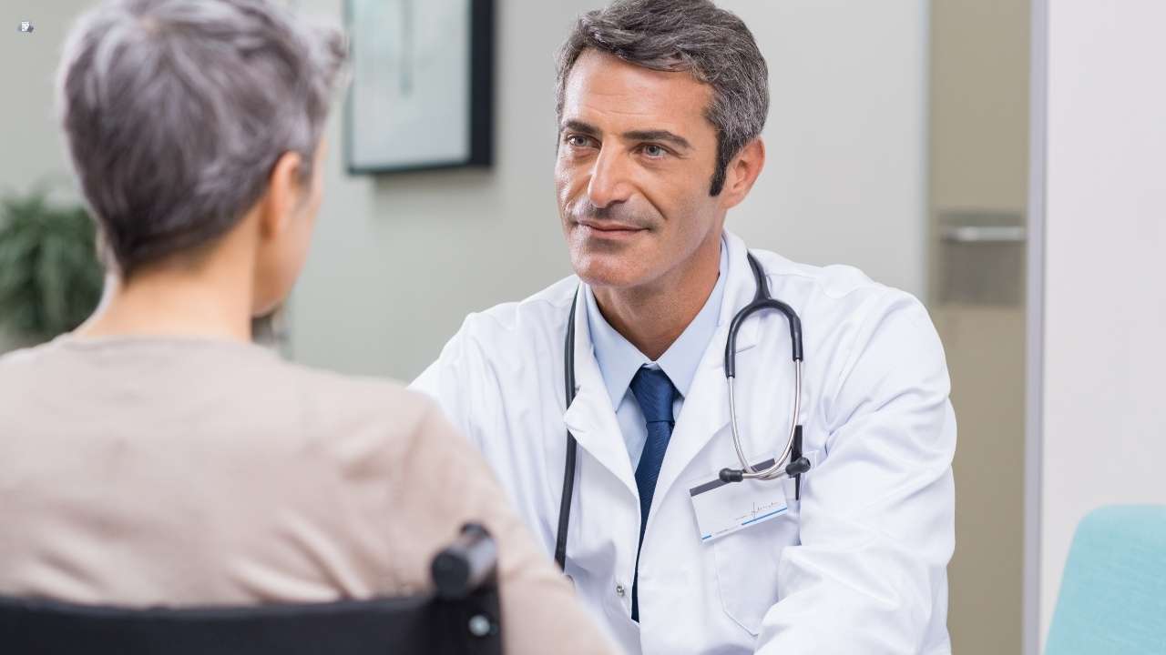 How to Become a Medical Consultant